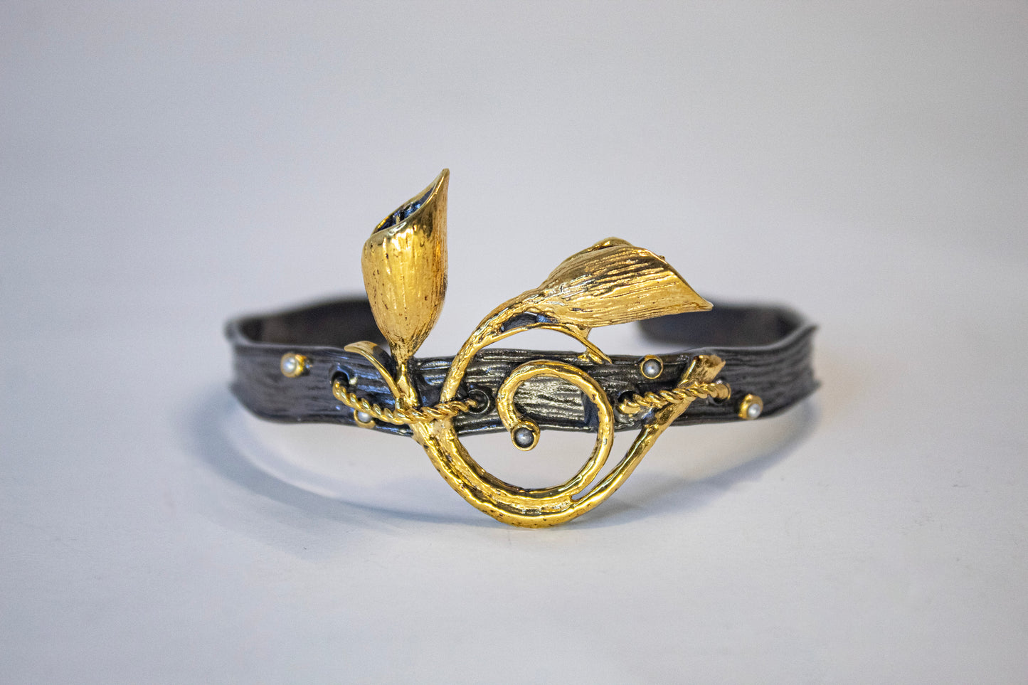 Canna Lily 14 K Vermeil bracelet Gun Finish
