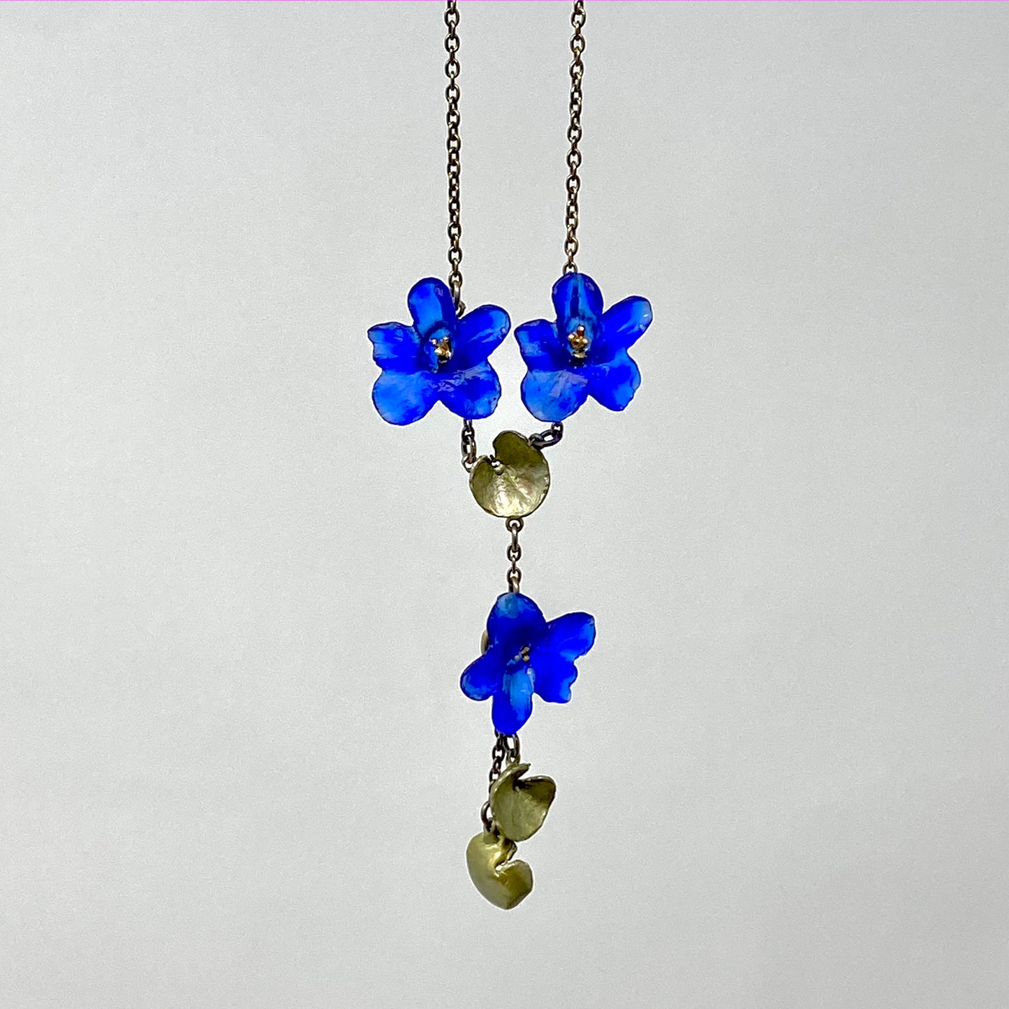 Wild Violet 16" Pendant