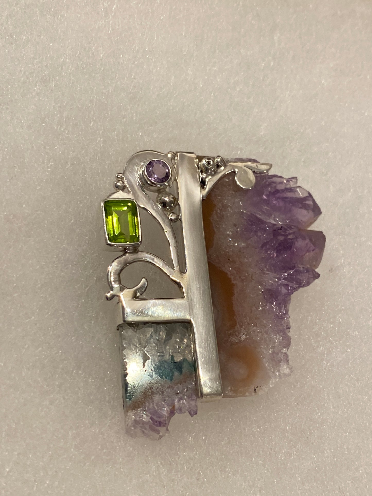 Amethyst & Uruguay Crystal pendant